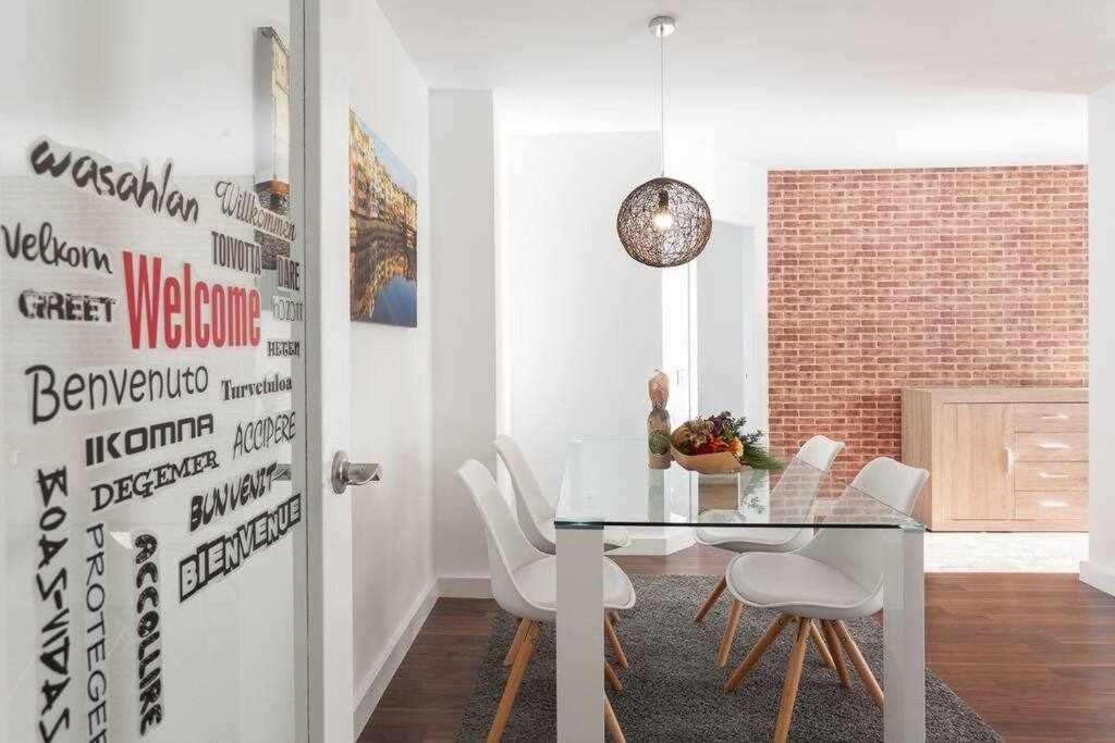 Apartamento Para 4 Con Terraza En El Centro Girona Exterior photo