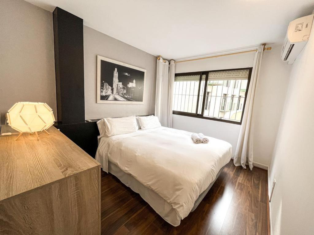 Apartamento Para 4 Con Terraza En El Centro Girona Exterior photo