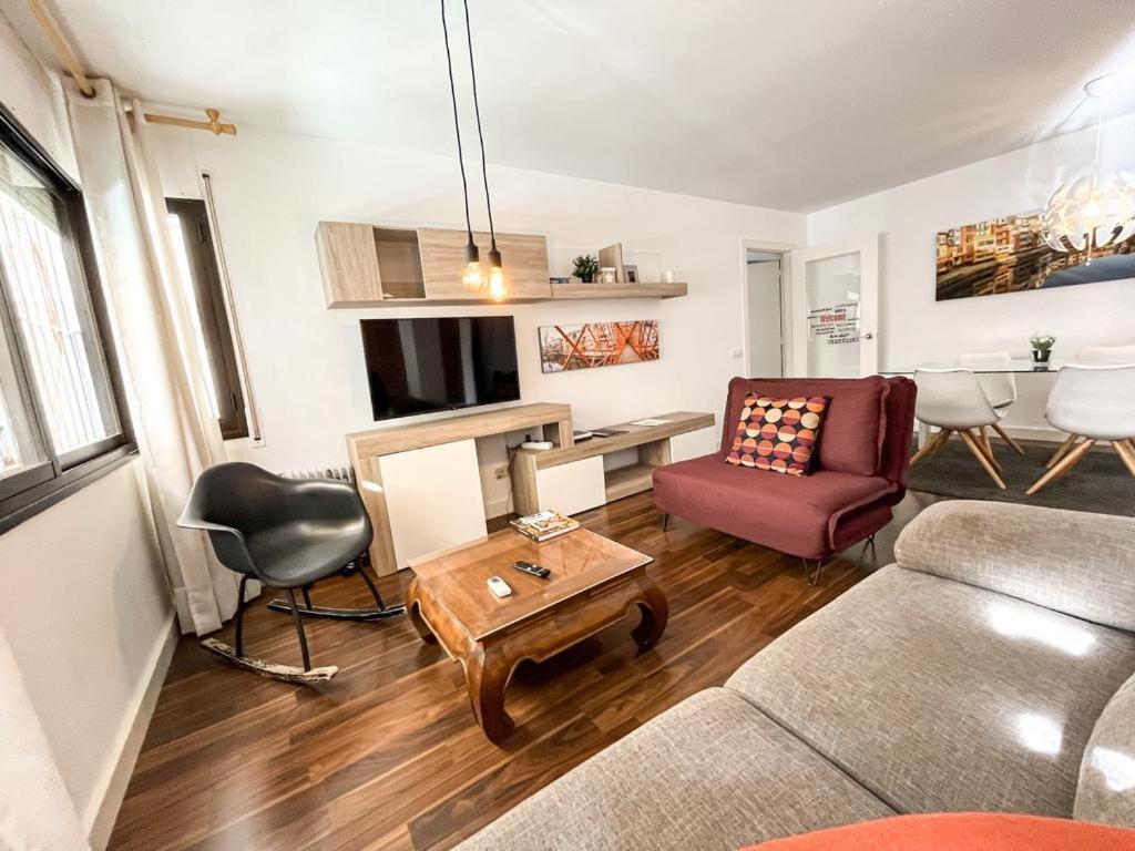 Apartamento Para 4 Con Terraza En El Centro Girona Exterior photo